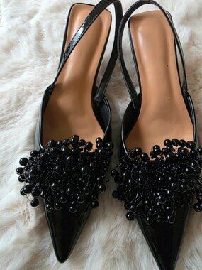 Fashionable Black Shoes